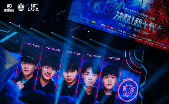 莉莉丝“跨专业”射击赛道，交出高分答卷了？