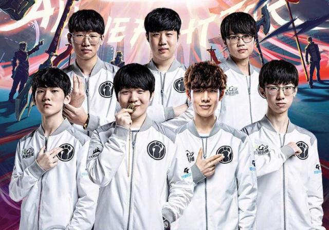 也考验更衣 也考验更衣